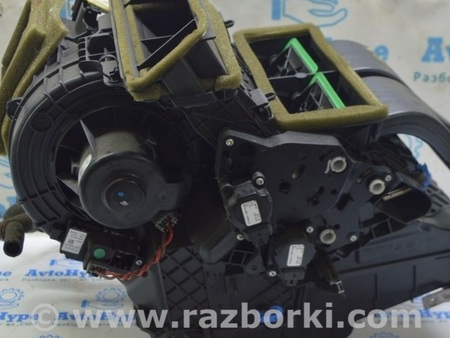 ФОТО Подогрев и кондиционирование для Ford C-MAX Mk2 (10-19) Одеса
