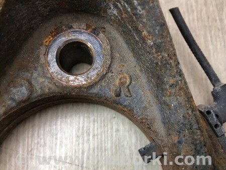 ФОТО Кулак поворотний для Toyota Prius IV XW50 (15-22) Київ