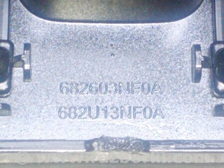 ФОТО Блок кнопок консолі для Nissan LEAF (10-17) Київ