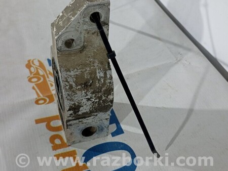 ФОТО Сайлентблоки для Volkswagen Caddy III Typ 2K +рест (04-15) Чернигов