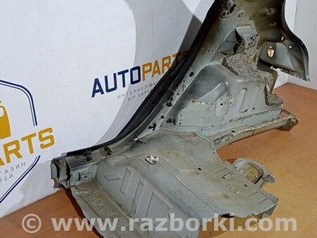 ФОТО Четверть автомобиля для Peugeot 208 Чернигов
