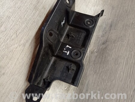 ФОТО Кронштейн генератора (вискомуфты) для Audi (Ауди) A6 C6 4F (04-11) Чернигов