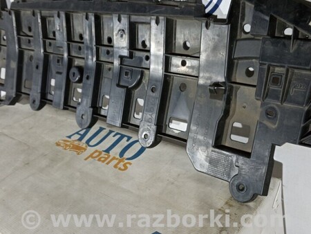 ФОТО Деталі кузова (Загальне) для Toyota Yaris (15-20) Чернігів