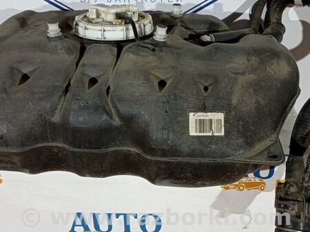 ФОТО Паливний бак для Toyota RAV-4 III CA30W/XA30 (05-16) Чернигов