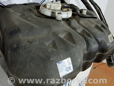 ФОТО Паливний бак для Toyota RAV-4 III CA30W/XA30 (05-16) Чернигов