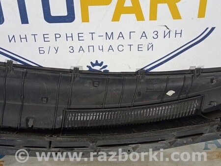 ФОТО Пластик под лобовое стекло для Toyota RAV-4 III CA30W/XA30 (05-16) Чернигов