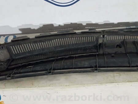 ФОТО Пластик под лобовое стекло для Toyota RAV-4 III CA30W/XA30 (05-16) Чернигов