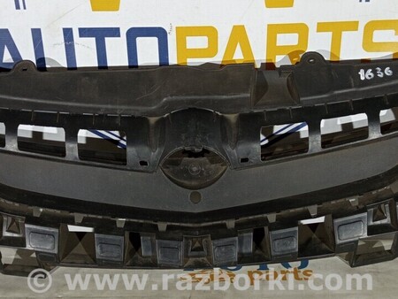 ФОТО Решітка радіатора для Opel Vectra C (02-08) Чернигов