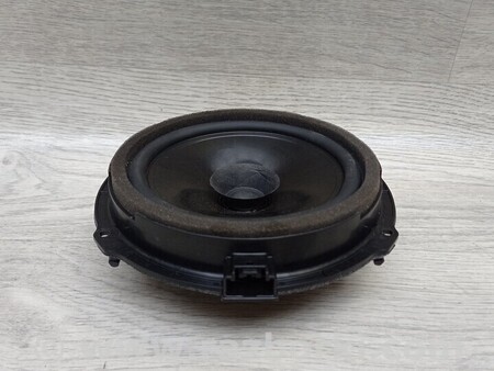 ФОТО Накладка динаміка для Ford Focus 2 (08.2004 - 07.2010) Чернигов