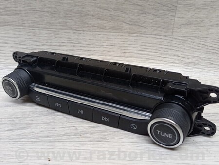 ФОТО Накладка торпедо под магнитолу для Ford Focus 2 (08.2004 - 07.2010) Чернигов