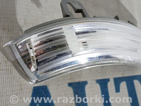 ФОТО Поворотник для Volkswagen Golf V Mk5 (03-08) Чернигов