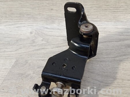 ФОТО Петлі для Volkswagen Caddy III Typ 2K +рест (04-15) Чернигов