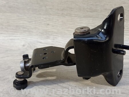 ФОТО Петлі для Volkswagen Caddy III Typ 2K +рест (04-15) Чернигов