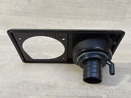 ФОТО Горловина бензобака для Volkswagen T5 Transporter, Caravelle, Multivan (03-15) Чернигов