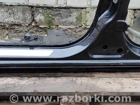 ФОТО Стойка кузова центральная для Opel Astra H (04-14) Чернигов