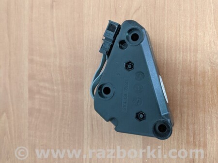 ФОТО Підсилювачі для Volkswagen Golf V Mk5 (03-08) Чернигов
