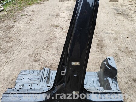 ФОТО Стойка кузова центральная для Skoda Superb Чернигов