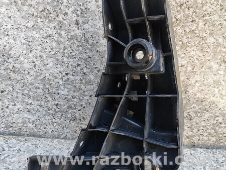 ФОТО Кронштейн генератора (вискомуфты) для Infiniti QX30 (15-19) Чернигов