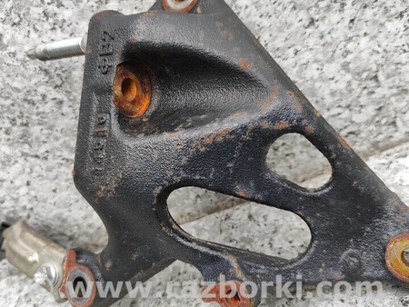 ФОТО Подушка двигателя для Toyota Yaris (15-20) Чернігів