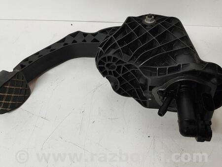 ФОТО Педаль зчеплення для Volkswagen Golf Plus Mk5 (12.2004-09.2014) Чернигов