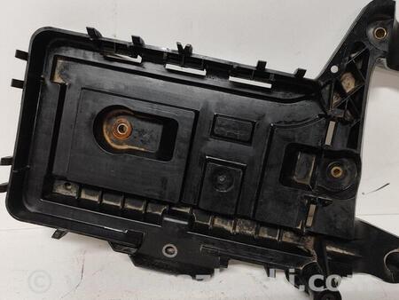ФОТО Короб аккумулятора для Volkswagen Golf Plus Mk5 (12.2004-09.2014) Чернигов