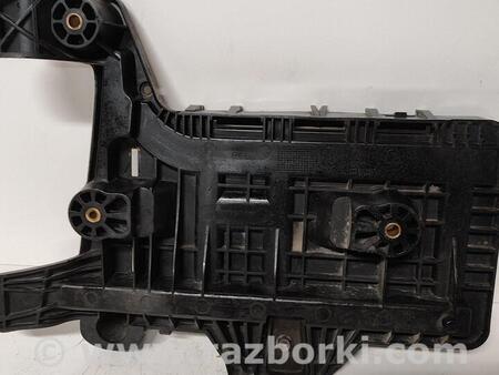 ФОТО Короб аккумулятора для Volkswagen Golf Plus Mk5 (12.2004-09.2014) Чернигов