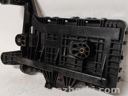 ФОТО Короб аккумулятора для Volkswagen Golf Plus Mk5 (12.2004-09.2014) Чернигов