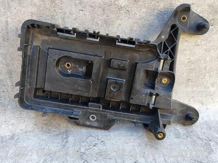 ФОТО Короб аккумулятора для Volkswagen Golf Plus Mk5 (12.2004-09.2014) Чернигов