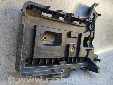 ФОТО Короб аккумулятора для Volkswagen Golf Plus Mk5 (12.2004-09.2014) Чернигов