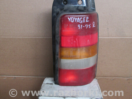 ФОТО Фонарь заднего бампера для Chrysler Voyager IV RG/RS (01-08) Львів