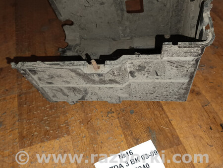 ФОТО Крепление аккумулятора для Mazda 3 I BK (03-09) Львів