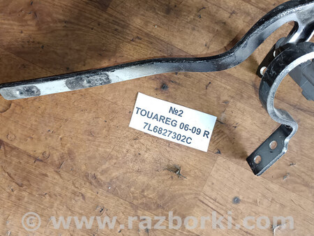ФОТО Петля крышки багажника правая для Volkswagen Touareg  (10-18) Львів