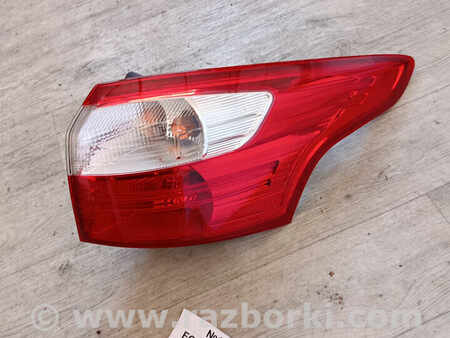 ФОТО Фонарь крышки багажника RH для Ford Focus (все модели) Львів