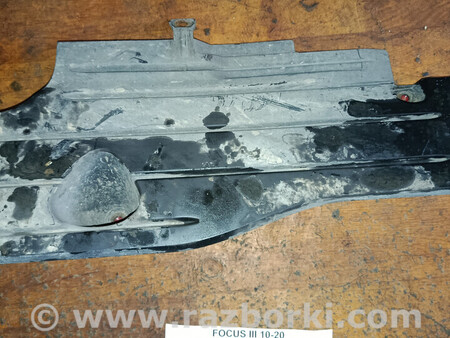 ФОТО Захист кузова правий AV61R11778A для III 10-20 для Ford Focus (все модели) Львів