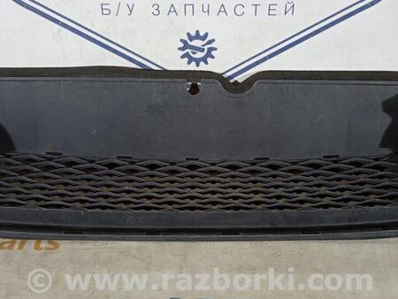ФОТО Решітка радіатора для Toyota Auris E180 (12-18) Чернигов