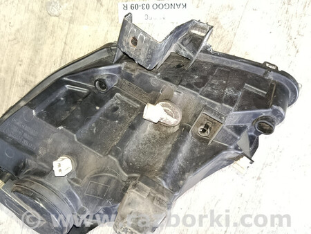 ФОТО Фара права для Renault Kangoo II (07-21) Львів
