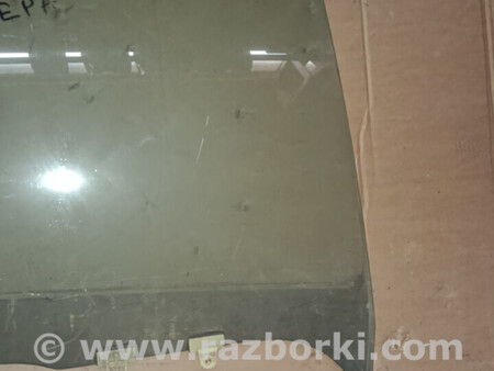 ФОТО Скло заднє праве N15 для Nissan Almera N16 (00-06) Львів