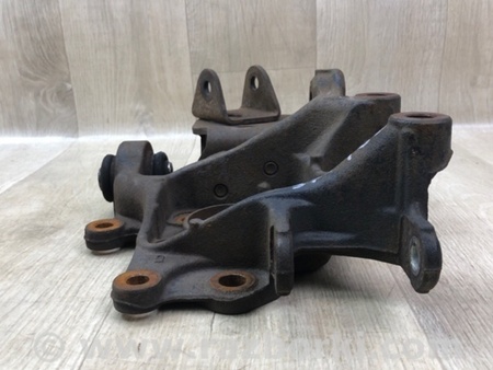 ФОТО Цапфа для Toyota RAV-4 III CA30W/XA30 (05-16) Київ