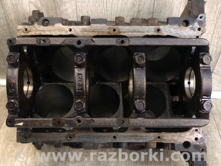 ФОТО Блок двигуна для Mitsubishi Pajero IV V83-V88 (06-21) Київ