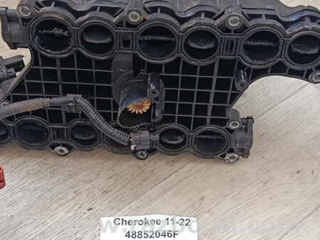ФОТО Впускний колектор . для Jeep Cherokee Львів