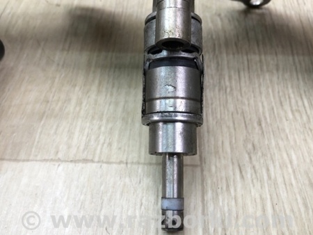 ФОТО Форсунка паливна для Volkswagen Golf VI Mk6 (08-12) Київ