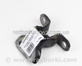 Петля двери передней левой низ Toyota Yaris (05-11)