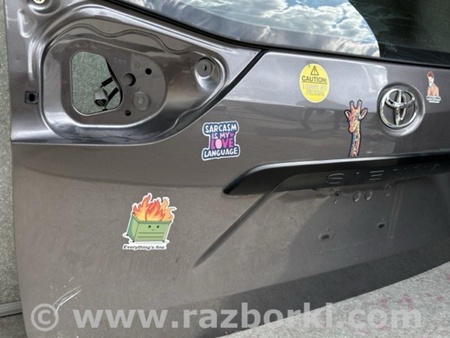 ФОТО Кришка багажника для Toyota Sienna (11-16) Київ