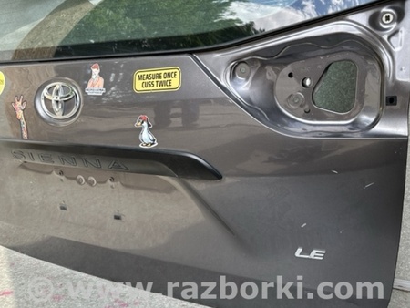 ФОТО Кришка багажника для Toyota Sienna (11-16) Київ