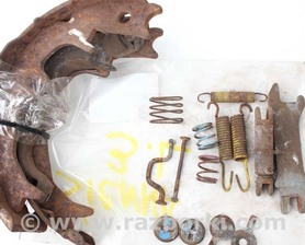 Механизм тормозной правый Toyota Sienna (03-10)
