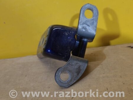 ФОТО Петля двері нижня для Toyota RAV-4 IV (XA40) (12-18) Київ