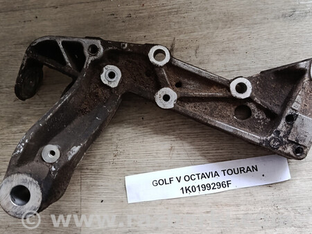 ФОТО Кронштейн передньої балки Volkswagen Golf V Touran Skoda Octavia для Volkswagen Golf (різні не сортовані) Львів