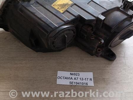 ФОТО Фара передняя правая для Skoda Octavia A5 II 1Z (04-13) Львів