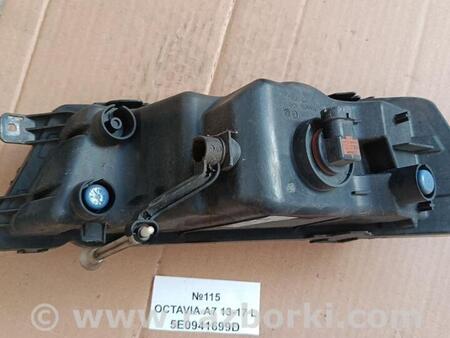 ФОТО Фара протитуманна права для Skoda Octavia A5 II 1Z (04-13) Львів