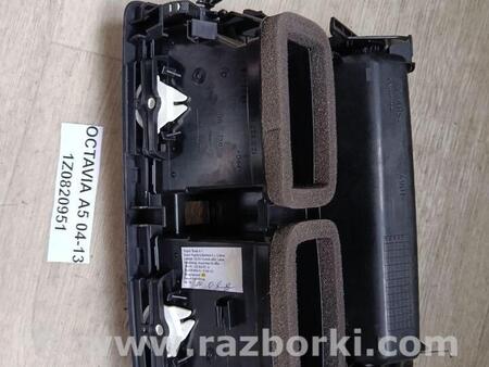 ФОТО Центральний дефлектор торпеди бардачок A5 для Skoda Octavia A5 II 1Z (04-13) Львів